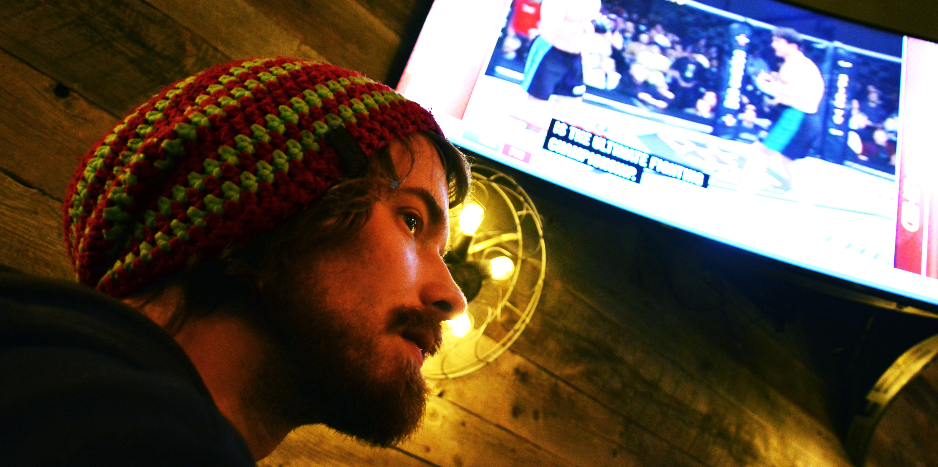 The Wonderful Absence of Peripheral TV in Vanlife